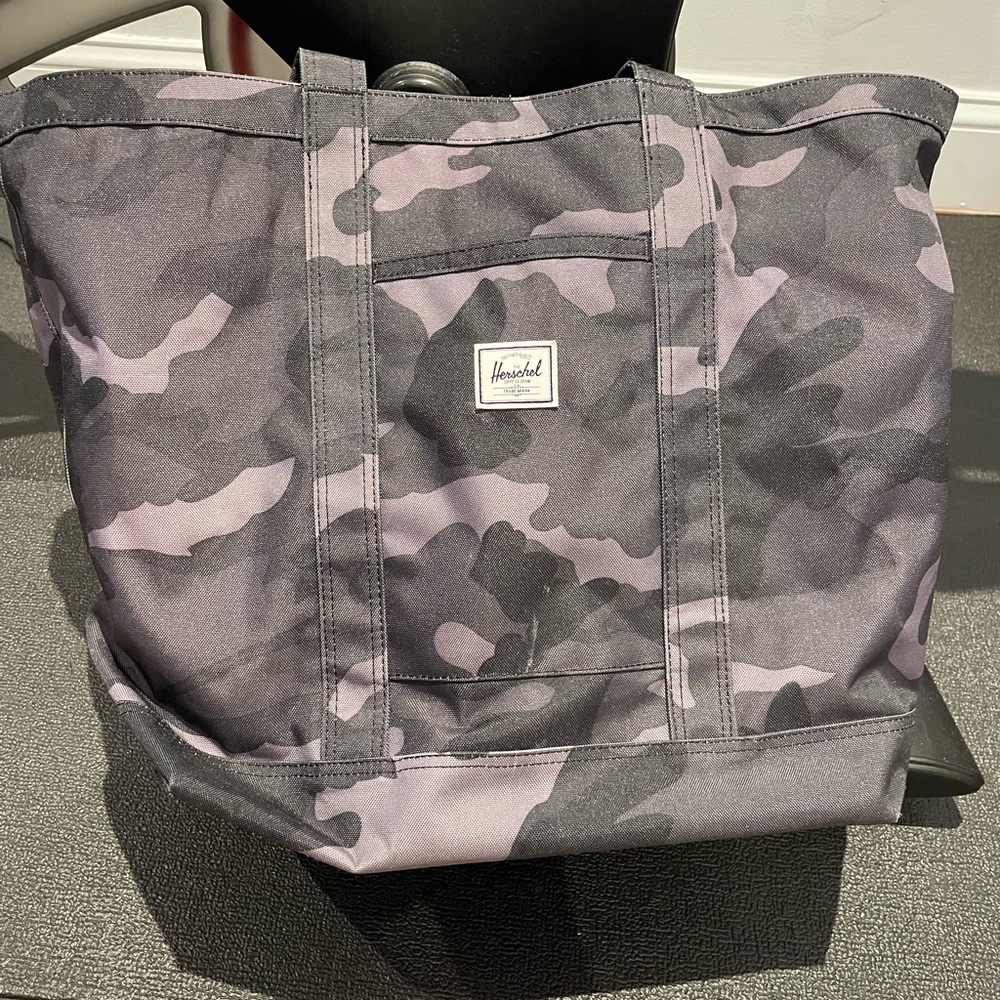 Herschel Black and Grey Camo zip shoulder bag